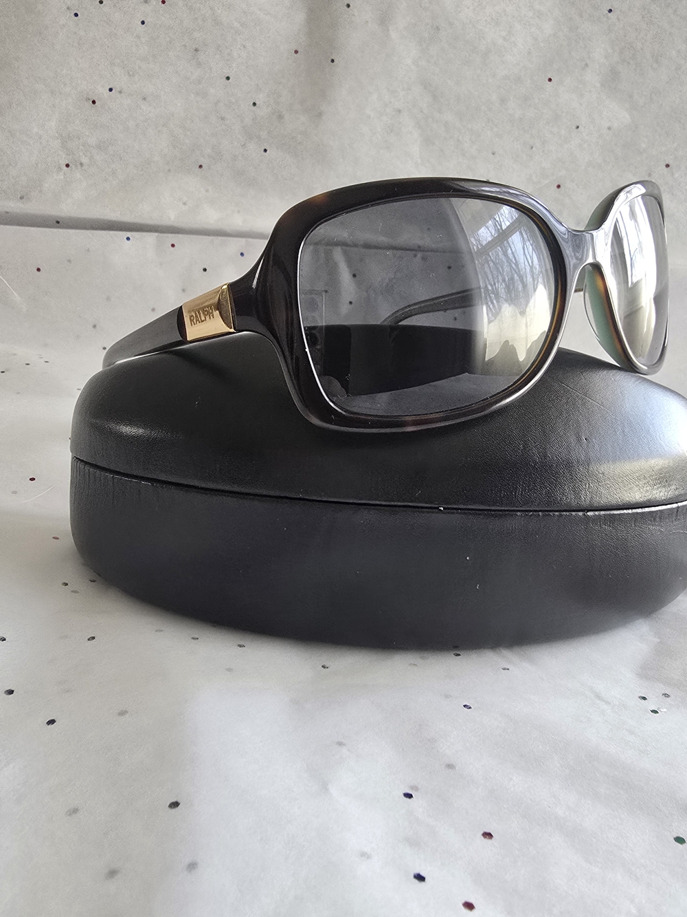Ralph Lauren Women’s Tortoiseshell Sunglasses with Gold Accent and case RA5130 - Picture 2 of 16